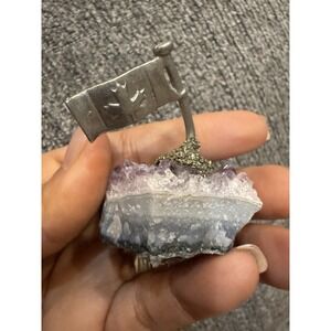 AMETHYST CLUSTER CRYSTAL QUARTZ WITH PEWTER CANADIAN FLAG‎
